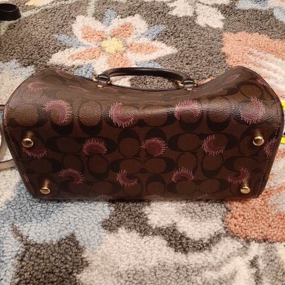 Coach Bag - Picture 2 of 3